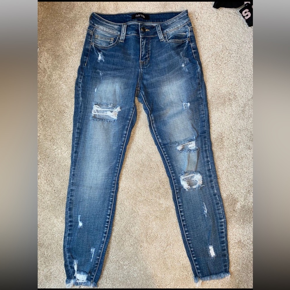Fab’rik ripped jeans